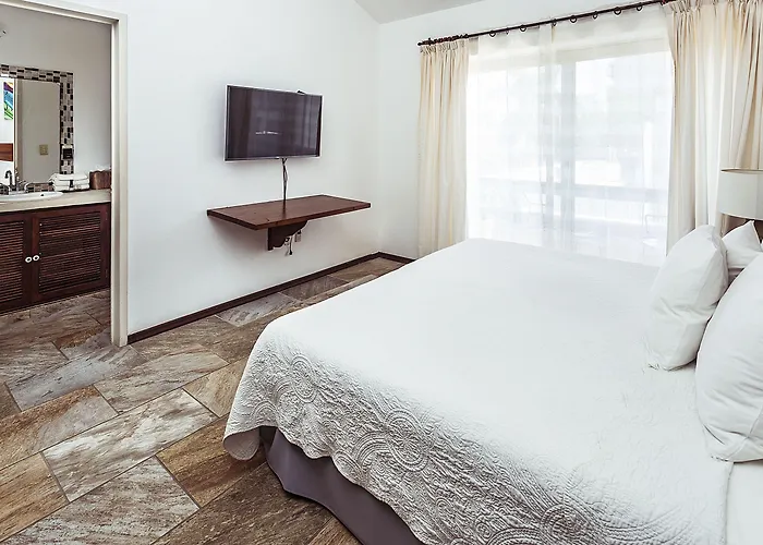 Fabiola Hotel 4*
